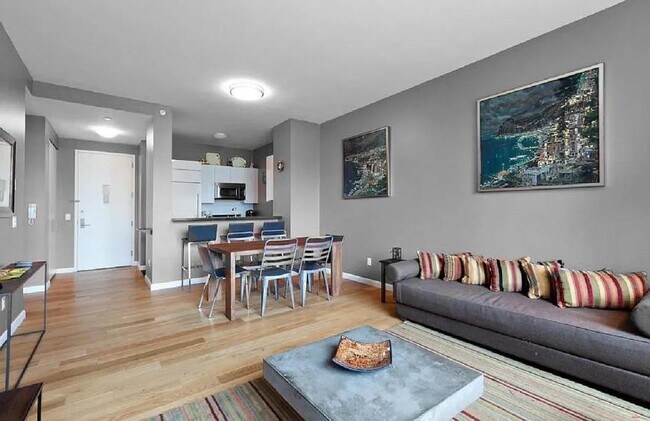 Foto del edificio - 0 bedroom in Long Island City NY 11101