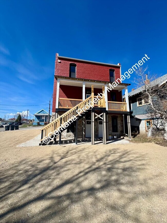 Foto del edificio - 614 N Alaska St