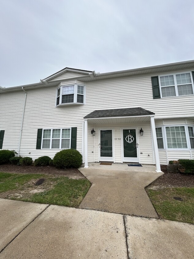 Photo - 1222-12W3 Cross Creek Cir (Greenville, NC)