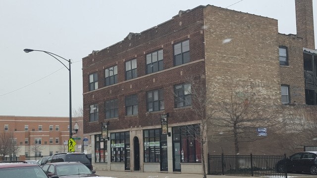 Foto principal - 4101 W Belmont Ave