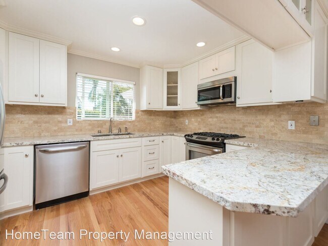 Foto del edificio - 3 br, 2 bath House - 3761 Royal Pl