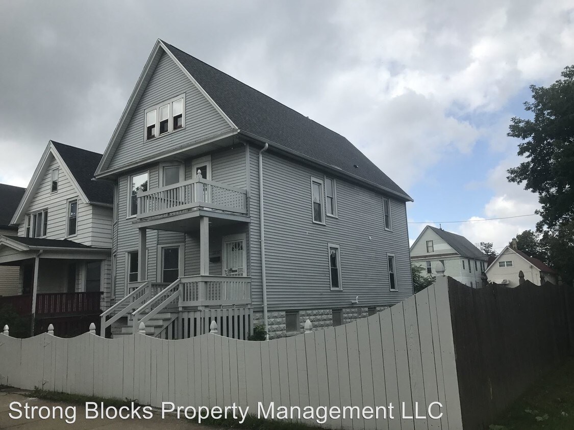 Primary Photo - 2235 N 25th St