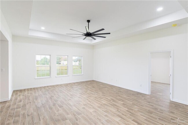 Foto del edificio - 18 Ida Dr