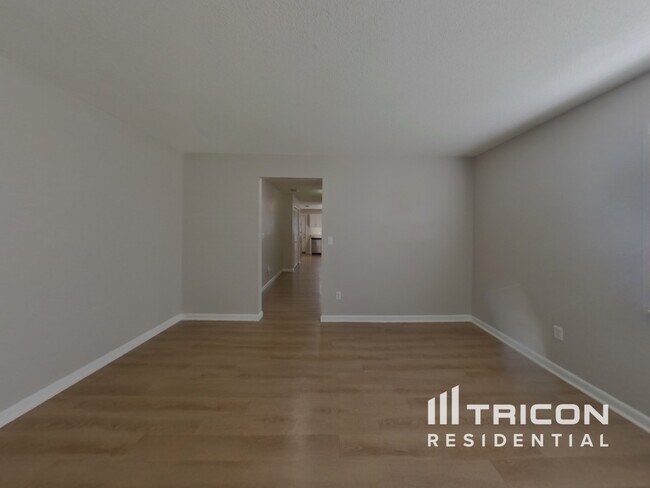 Building Photo - 1108 Fountainhead Drive Deltona FL