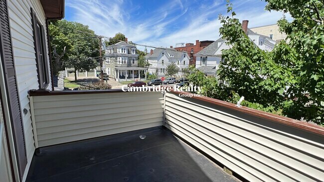 Foto del edificio - 22 Grand View Ave