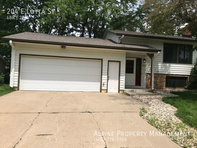 Building Photo - South Side 4 Bed/2 Bath Rental Home!