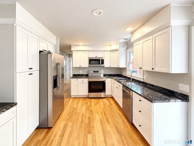 Foto del edificio - 298 Railtree Hill Rd