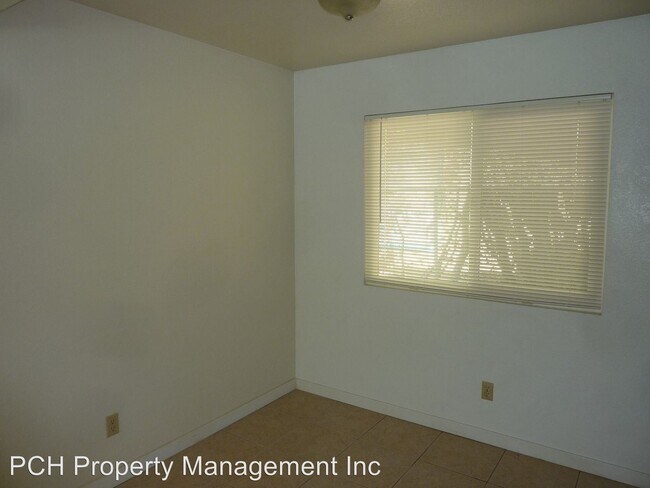 Building Photo - 1 br, 1 bath House - 851 Calvados Avenue