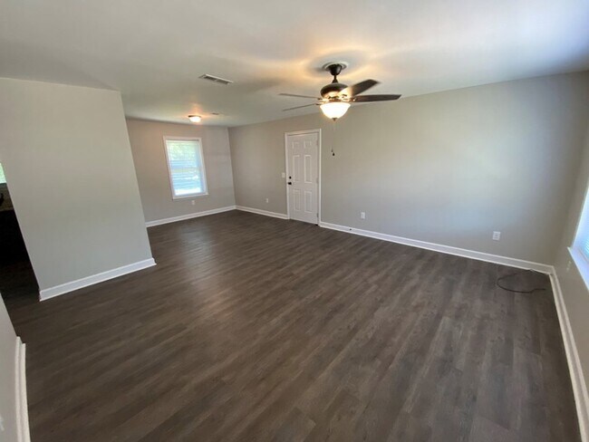 Foto del edificio - 902 Landview Dr