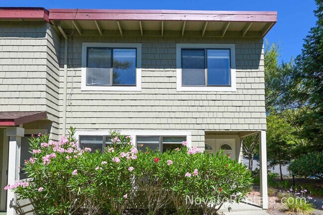 Building Photo - 101 Albion Ct