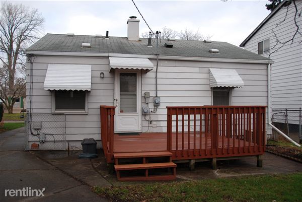 Building Photo - 134 E Dallas Ave