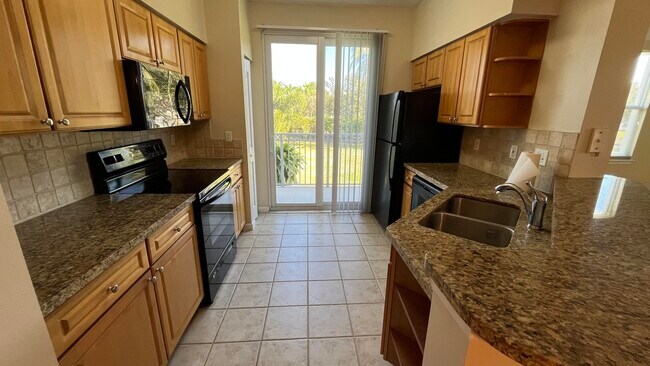 Foto del edificio - 2058 Alta Meadows Ln