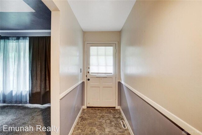 Building Photo - Studio, 1.5 bath House - 311 Blackwood Ave
