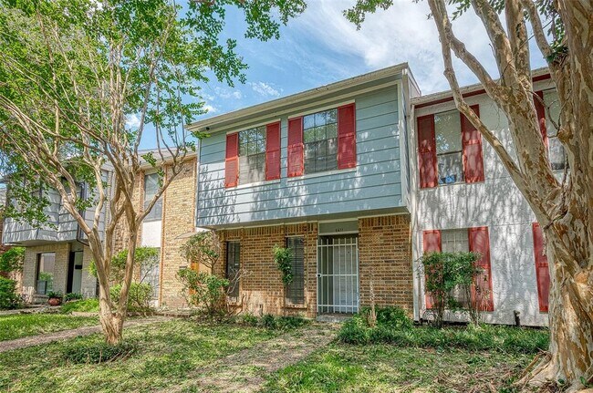 Building Photo - 6611 Wanda Ln