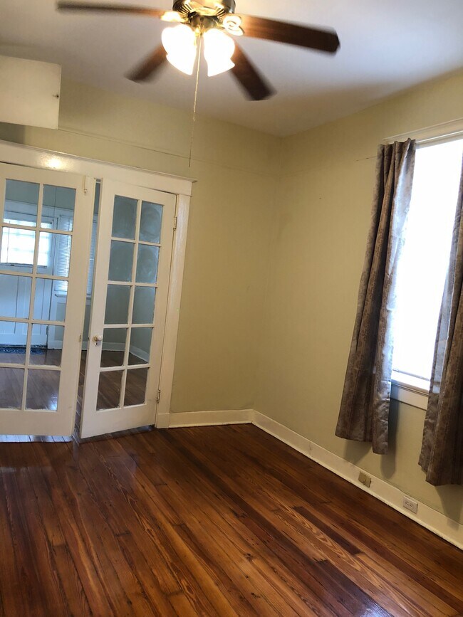 Foto del edificio - 2566 Clover St