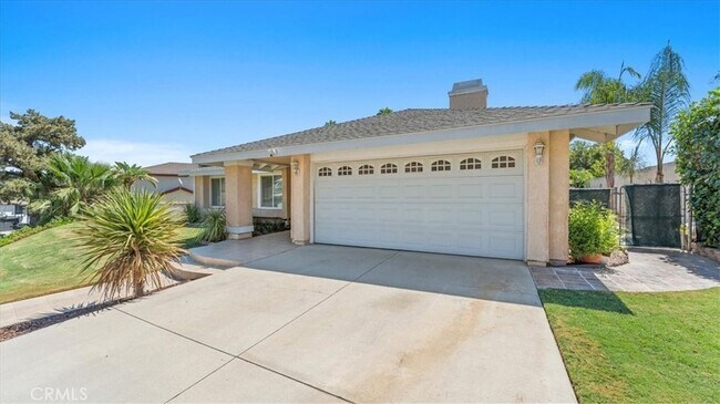 Foto del edificio - 8250 Whispering Tree Dr