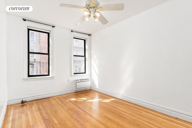 Building Photo - 221 E 76th St