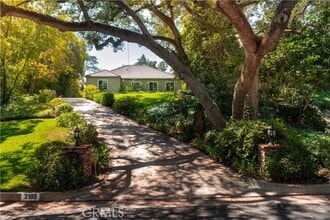 Building Photo - 2185 Ashbourne Dr