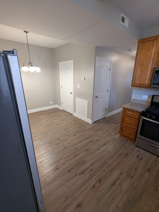 Foto del edificio - 3928 N Bernard St