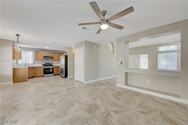 Foto del edificio - 170 Mirador St