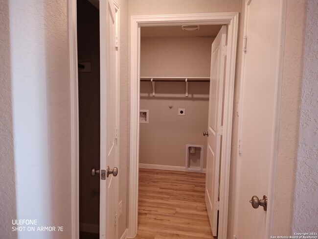 Building Photo - 2818 Calandra Lark