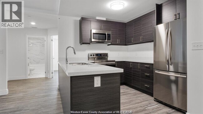 Photo du bâtiment - 1675 Banwell Rd