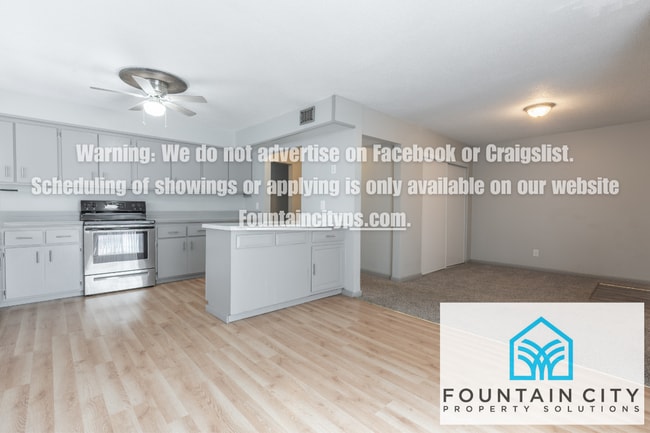 Building Photo - Spacious 4 Bed / 3 Bath Townhome in Liberty – Pet Friendly!