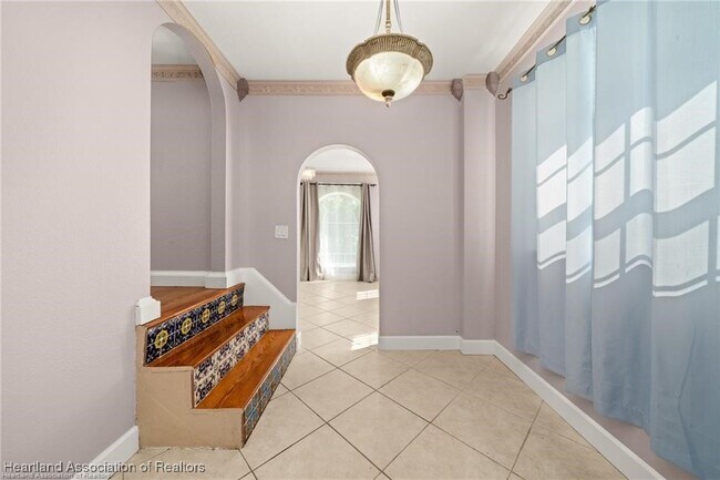 Foto del edificio - 1110 Hotiyee Ave