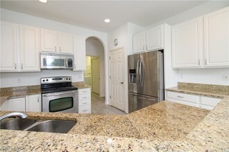 Building Photo - 3927 Aurora Ct