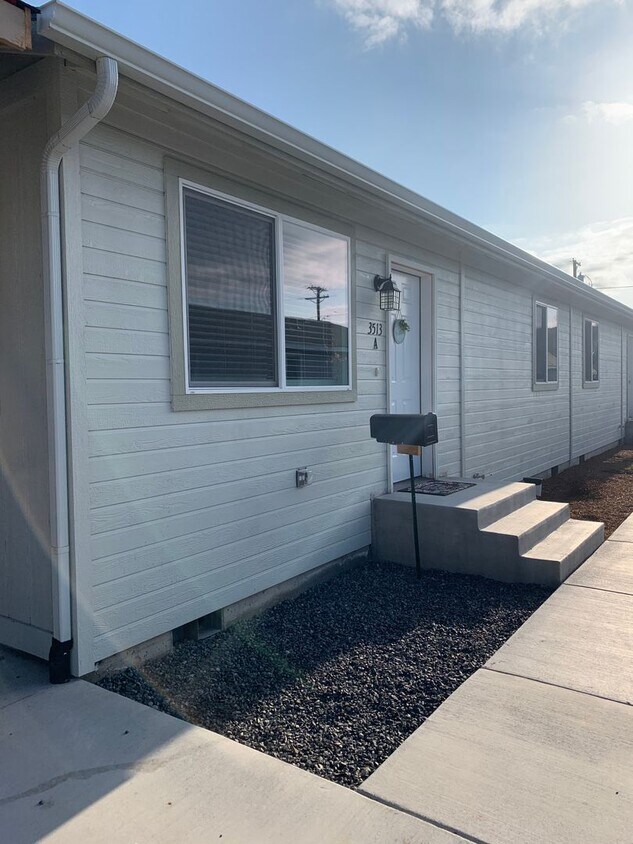 Foto principal - 3513 Chelsea St