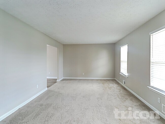 Building Photo - 514 Trinity Tr