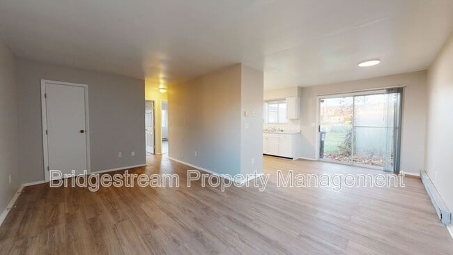 Foto del edificio - 4654 N Wayne Meadows Cir