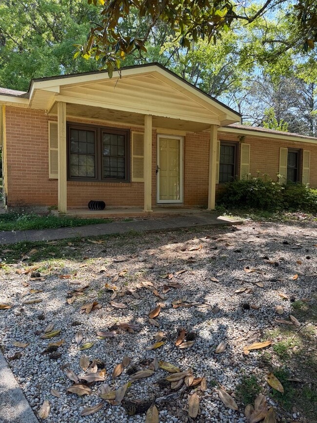 Photo - Newly Renovated! House