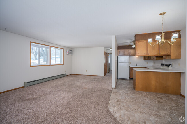 Interior Photo - 505 15th Ave SW