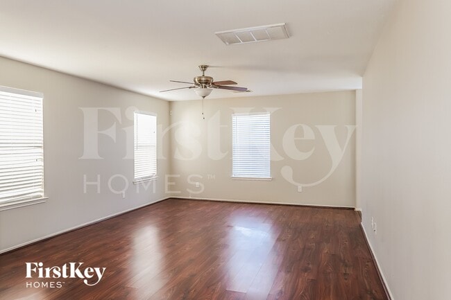 Building Photo - 2110 Nichole Woods Dr