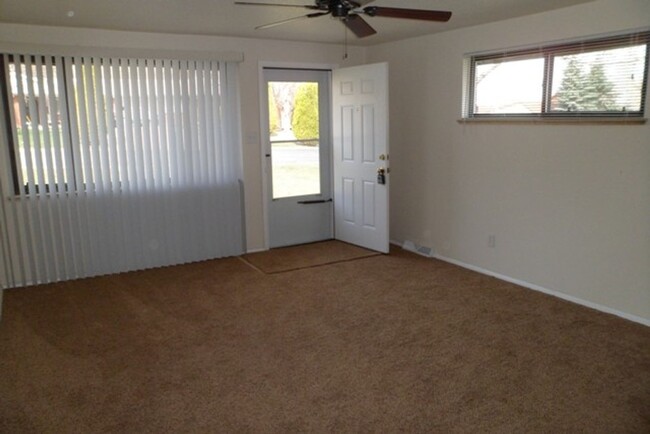 Foto del edificio - 2 bedroom, 1 bathroom home in Wheat Ridge ...