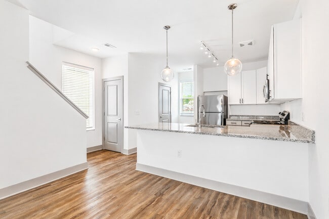 Marigold - 2 Bedroom Townhome - 1,324 Sq Ft - Parkview Apartments