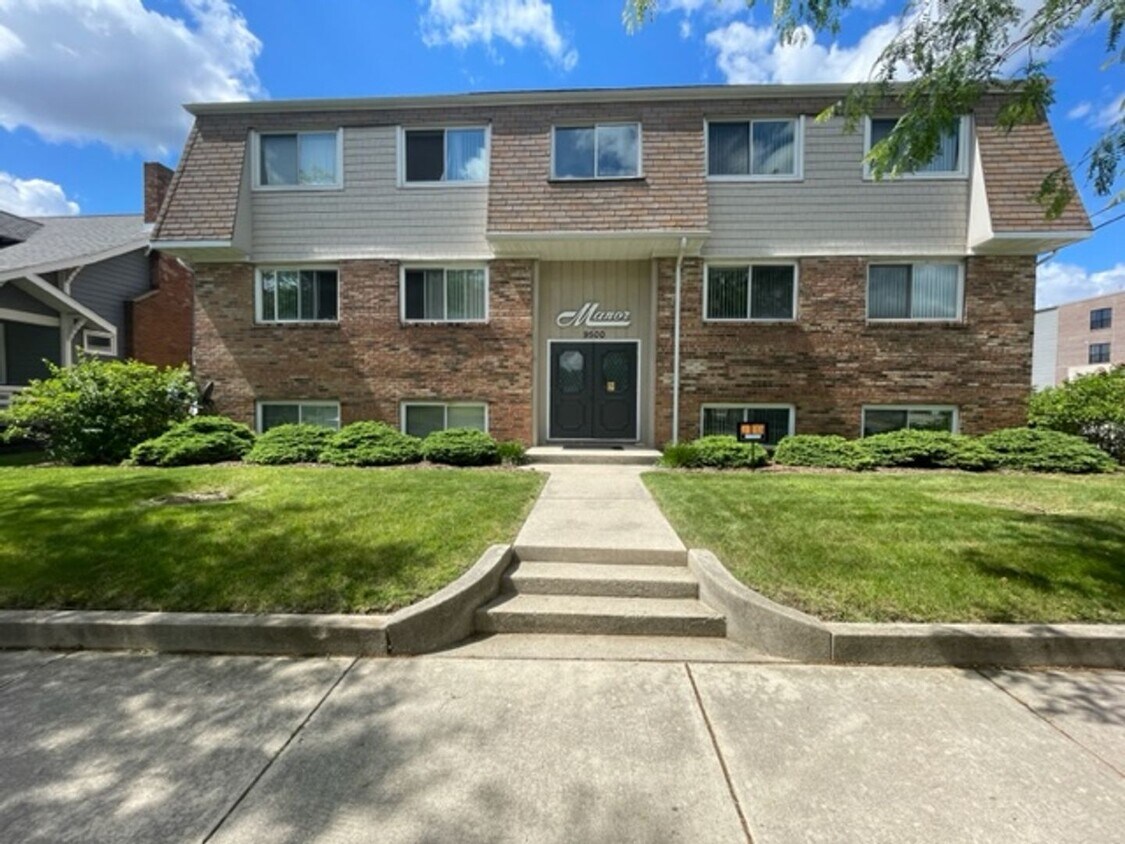 9500 W Smith St Unit Apt. 1B, Yorktown, IN 47396 Room for Rent in