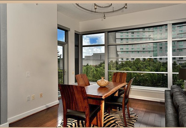 Foto del edificio - 3 Waterway Square Pl