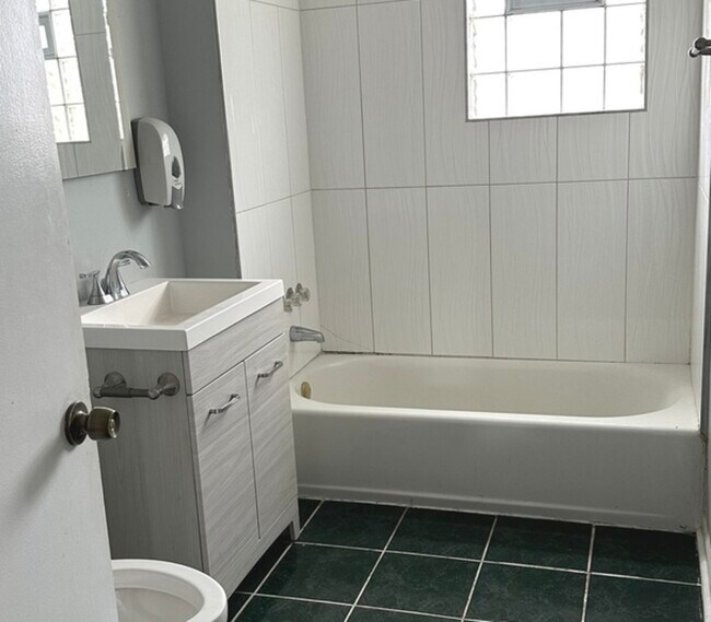 724 Custer Ave, Evanston, IL 60202 House Rental in Evanston, IL