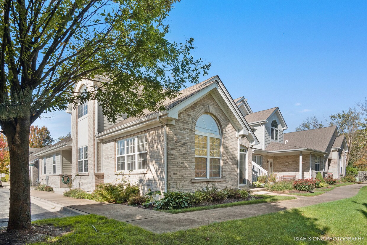 Primary Photo - 107 Hillwood Pl