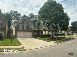 Building Photo - 76 Torero Trail