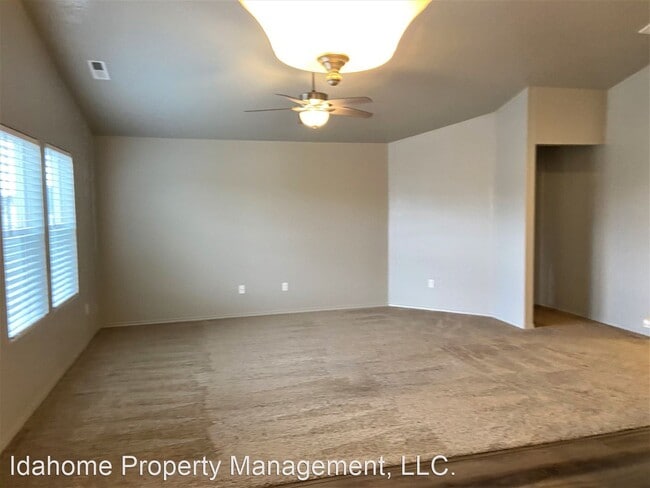 Building Photo - 3 br, 2 bath House - 2733 W Midnight Dr