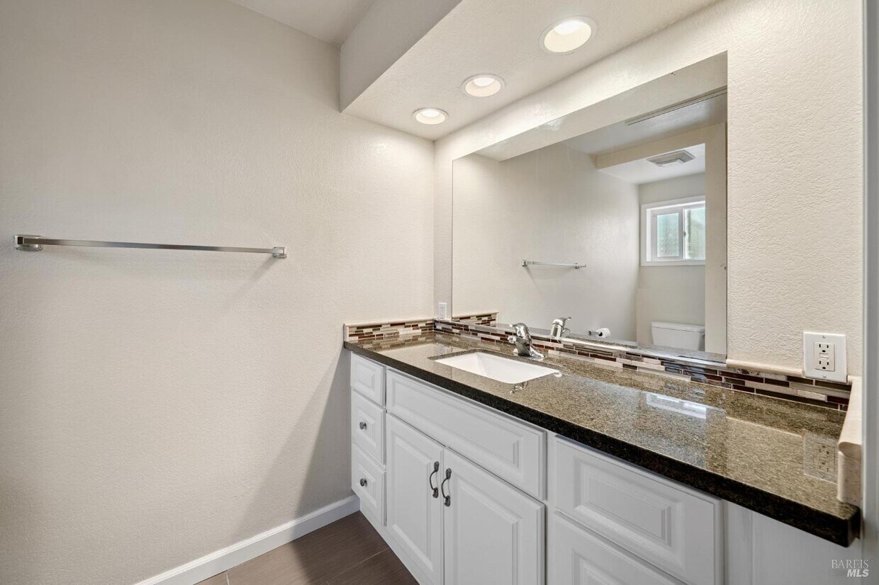Foto principal - 711 San Anselmo Ave