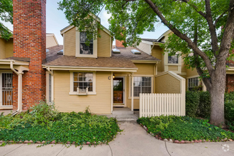 Building Photo - 2971 W Long Dr