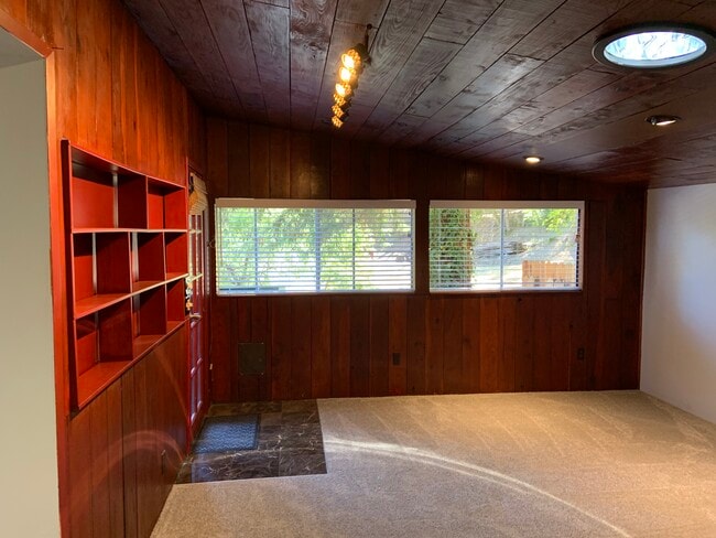 Sala de estar - 17958 Redwood Dr