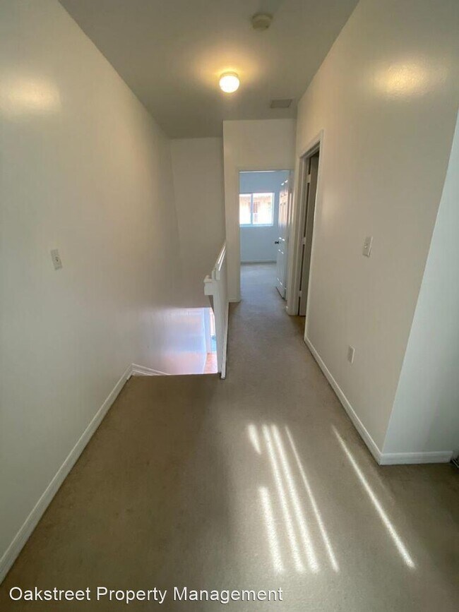 Foto del edificio - 1 br, 1.5 bath House - 928 SW 3rd Street #...