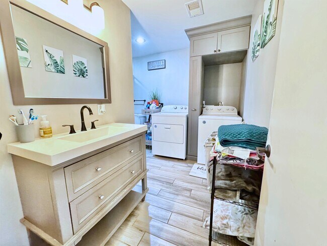 Foto del edificio - 8501 Merriwood Ct