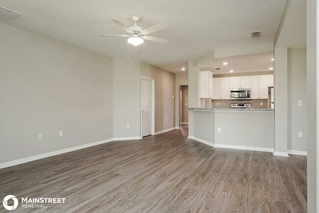 Building Photo - 1238 NE 40TH TER, CAPE CORAL, FL 33909