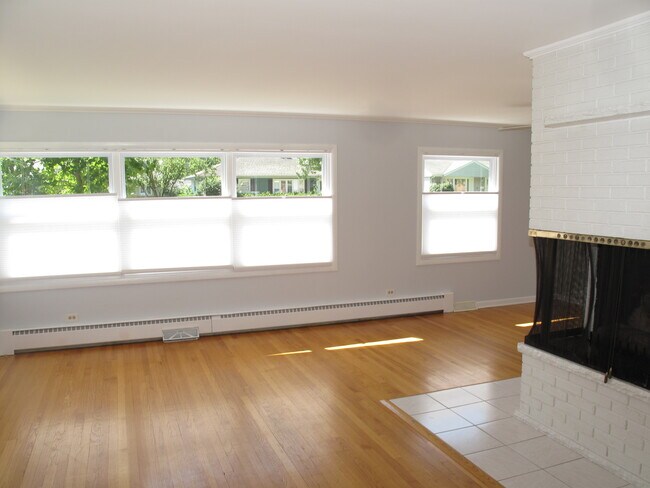 Foto del edificio - 301 N Derbyshire Ave